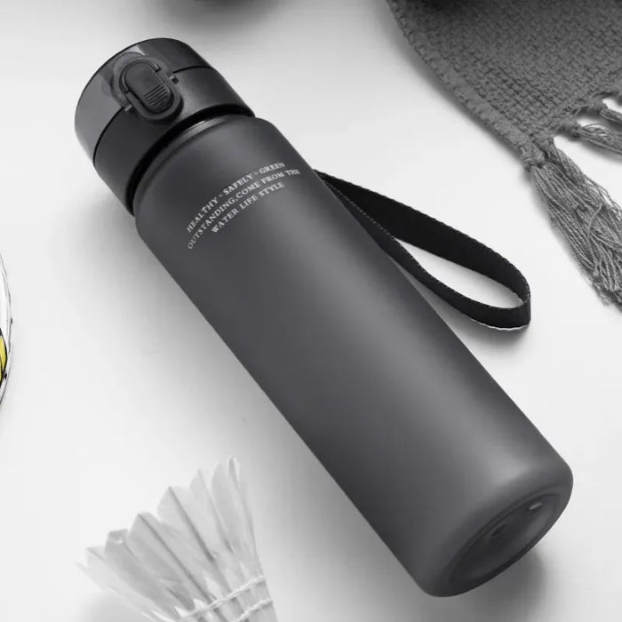 Botella de agua deportiva